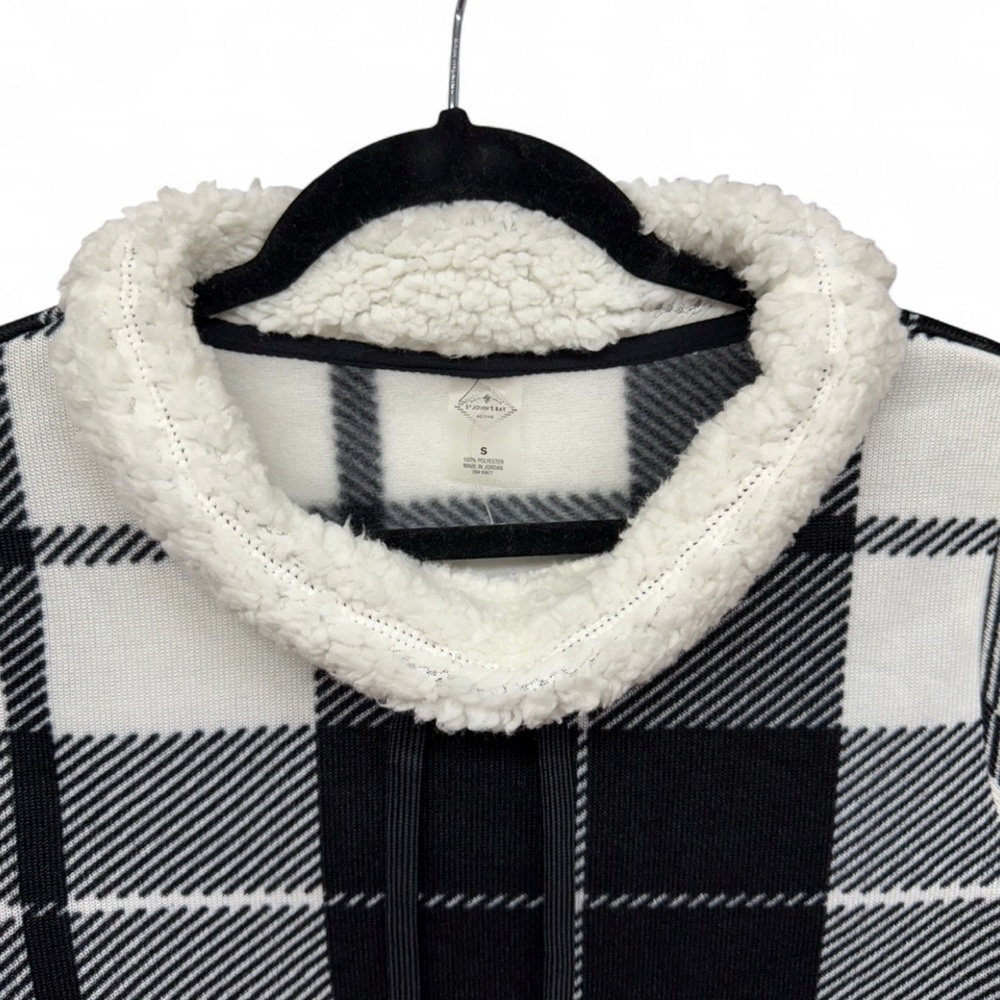 St. John’s Bay Active Plaid Pullover – Women's Small - Picture 7 of 8